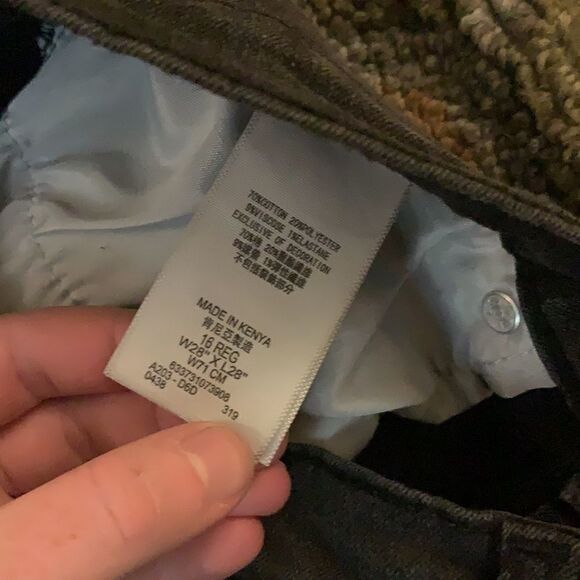 EUC DISTRESSED LEVIS 512 SLIM TAPERED FIT JEANS - Picture 12 of 13